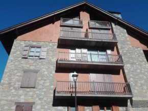 Apartamento Duplex Esterri ideal para familias